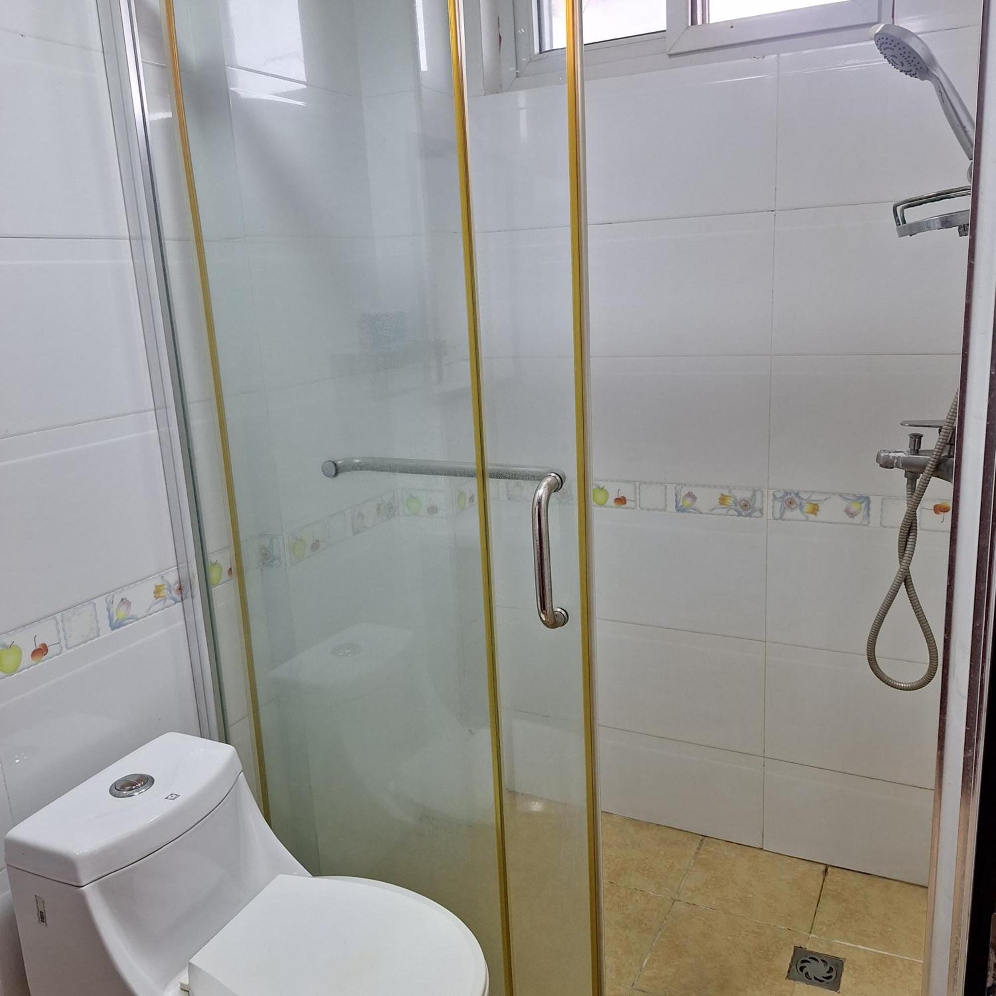 Проживання в сім'ї Luxurious Rxr